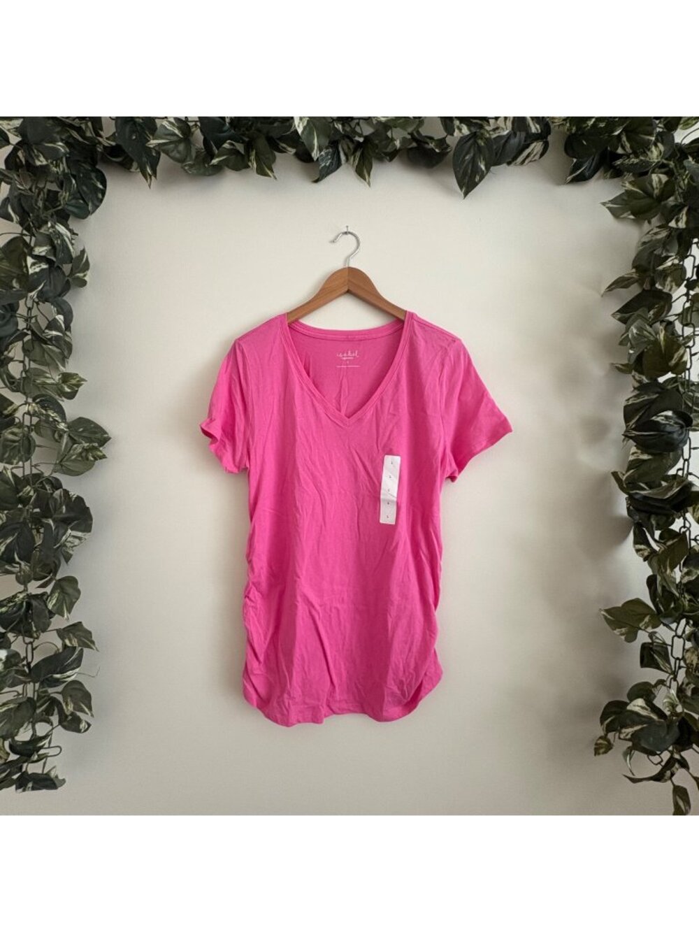 Ingrid + Isabel Maternity V-Neck Ruched Short Sleeve Shirt Pink NEW Size L